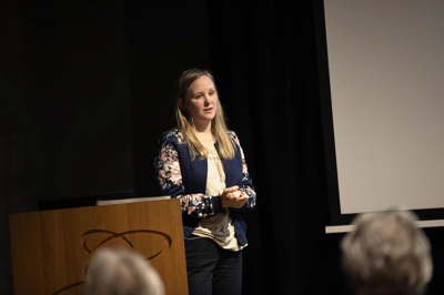 Markerte kvinnedagen i Wergelands Hus: Da strikking ble solidaritet Markerte kvinnedagen i Wergelands Hus: Da strikking ble solidaritet