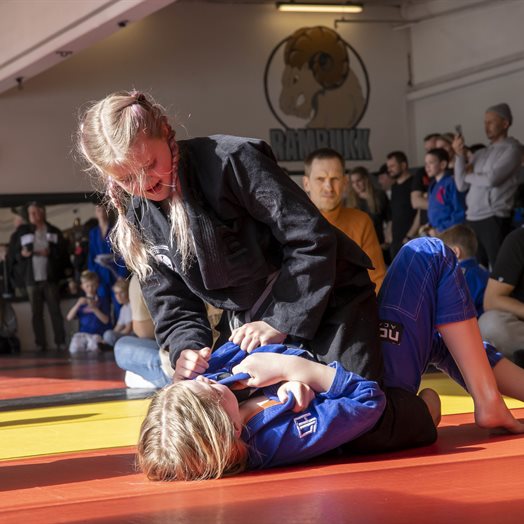 Rambukk i vinden: - Hos oss får du mer enn bare trening!