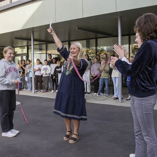 Nye Råholt skole ble offisielt åpnet: – Det er utrolig fint her