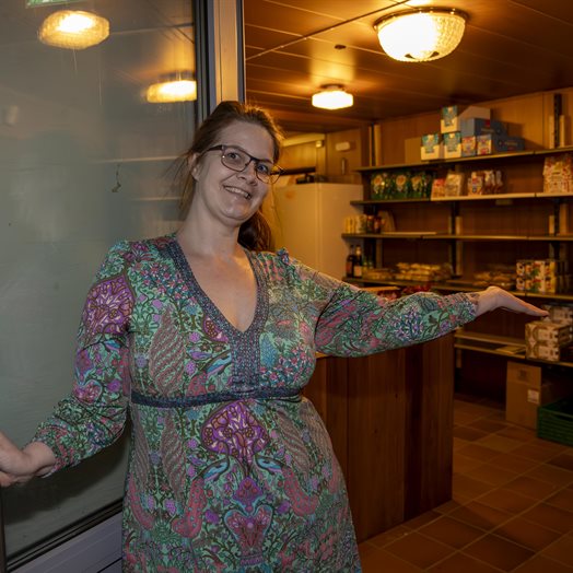 Det er engler blant oss: - Trenger du en kasse med mat til jul?