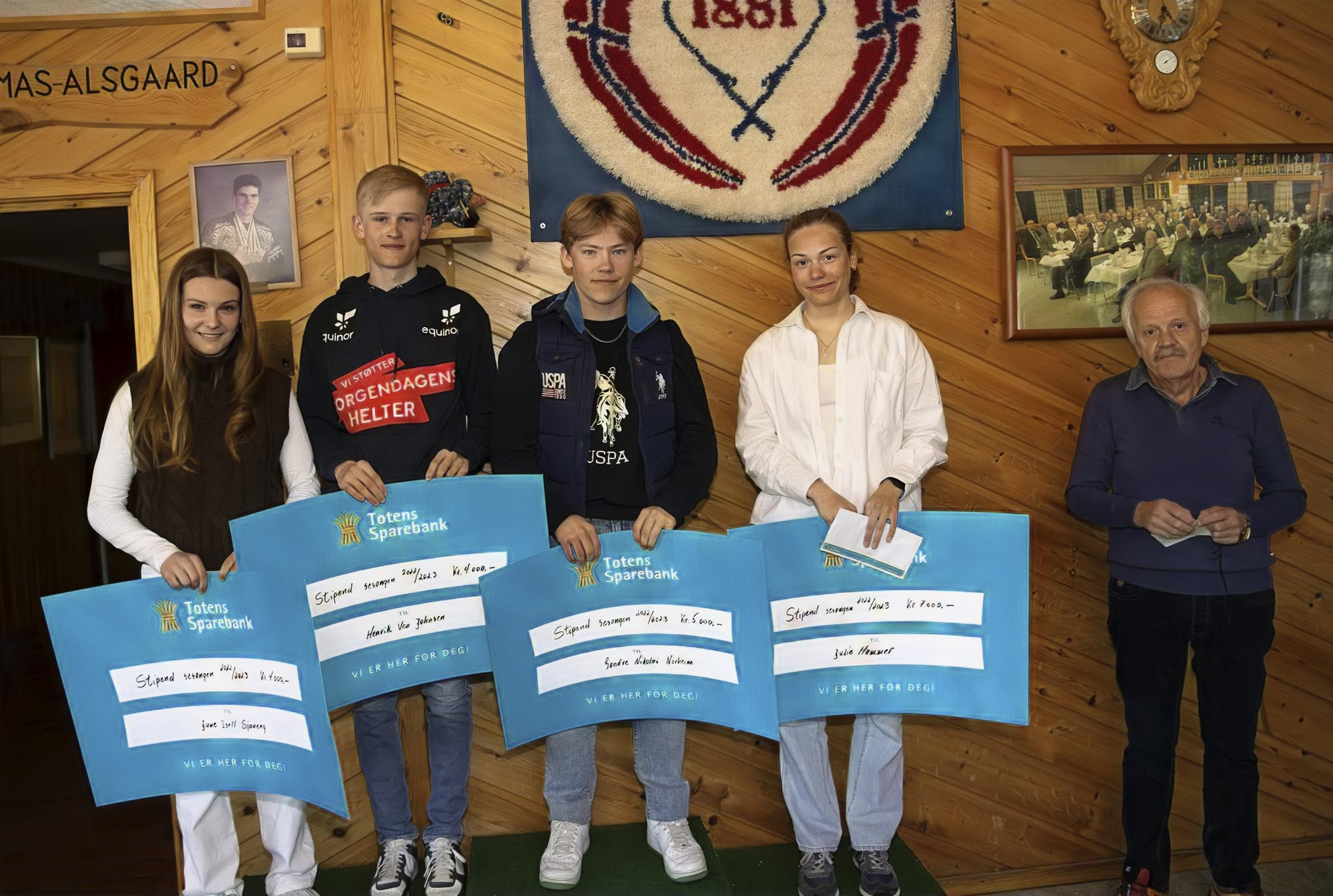 June Isell Sjaaeng, Henrik Vea Johnsen, Sondre Nikolai Norheim, Julie Hammer og Viktor Breivik