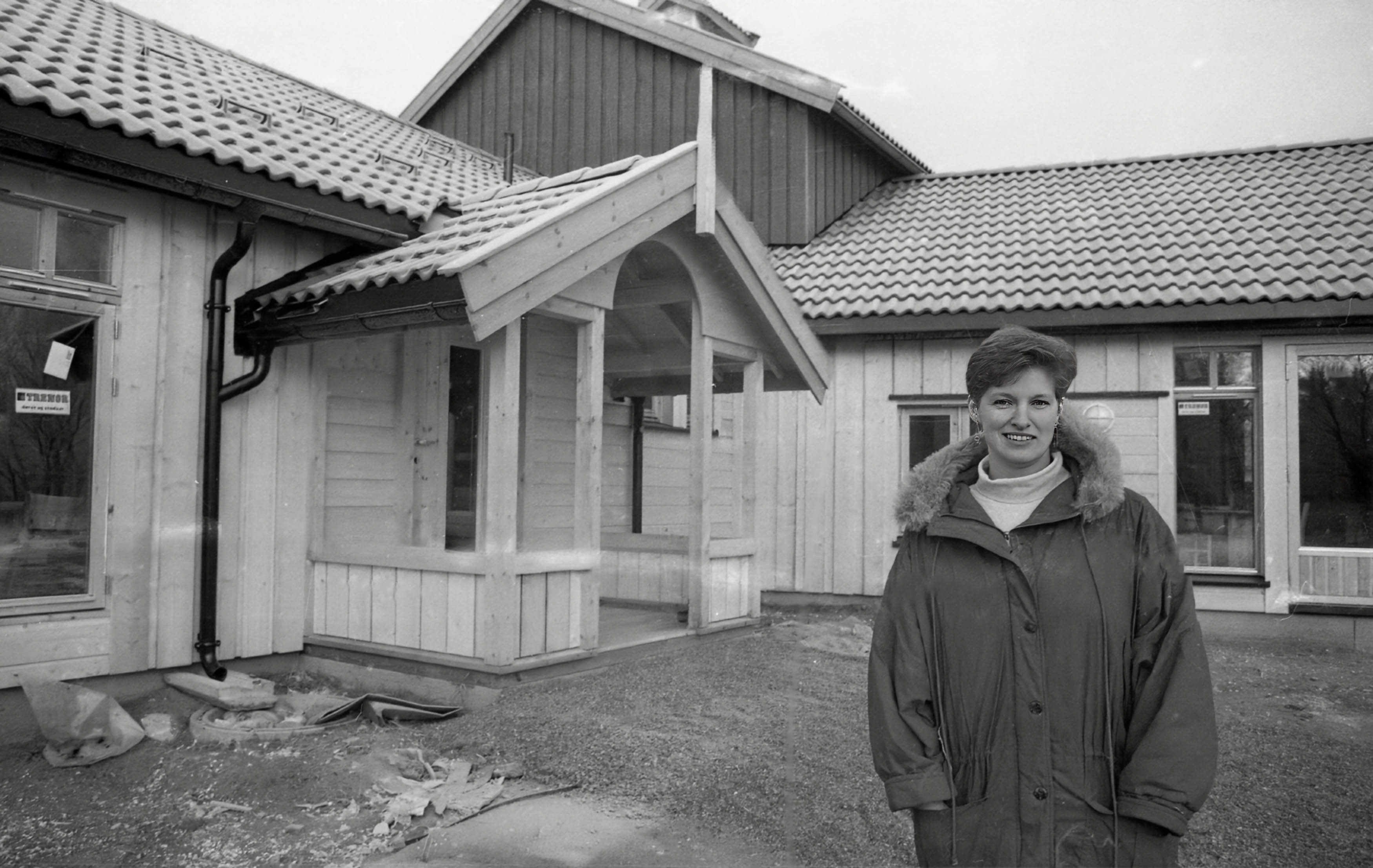 Grete Vik Jevard var styrer ved Råholtbråtan Barnehage da den ble åpnet i 1993. Her avbildet noe måneder før åpningen