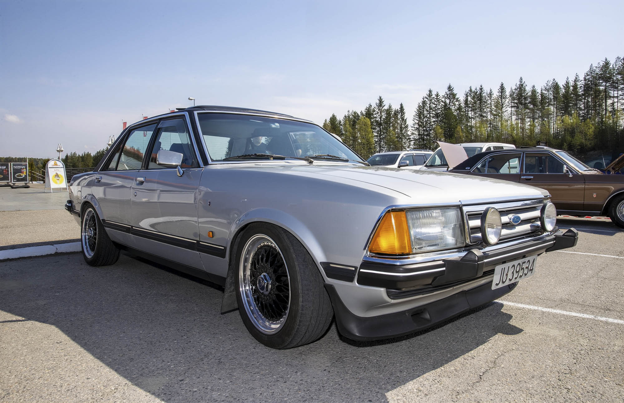 78-modell Granada 2.8 Ghia Automat eid av Tore Rudi fra Langhus