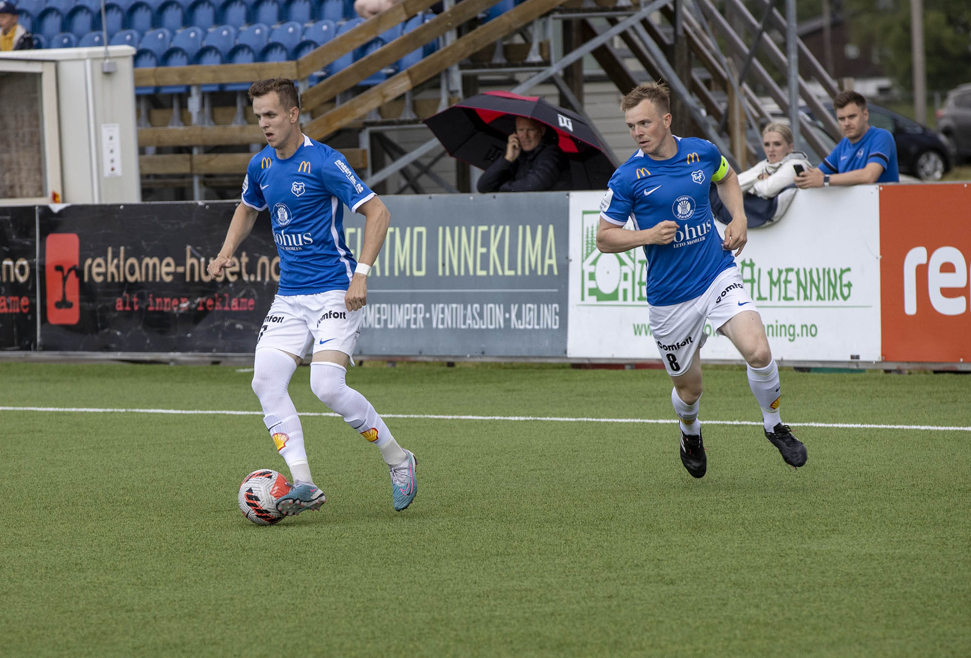 Turn-kaptein Oliver Stenseth (25) overlapper sin lillebror Simon Stenseth (23)