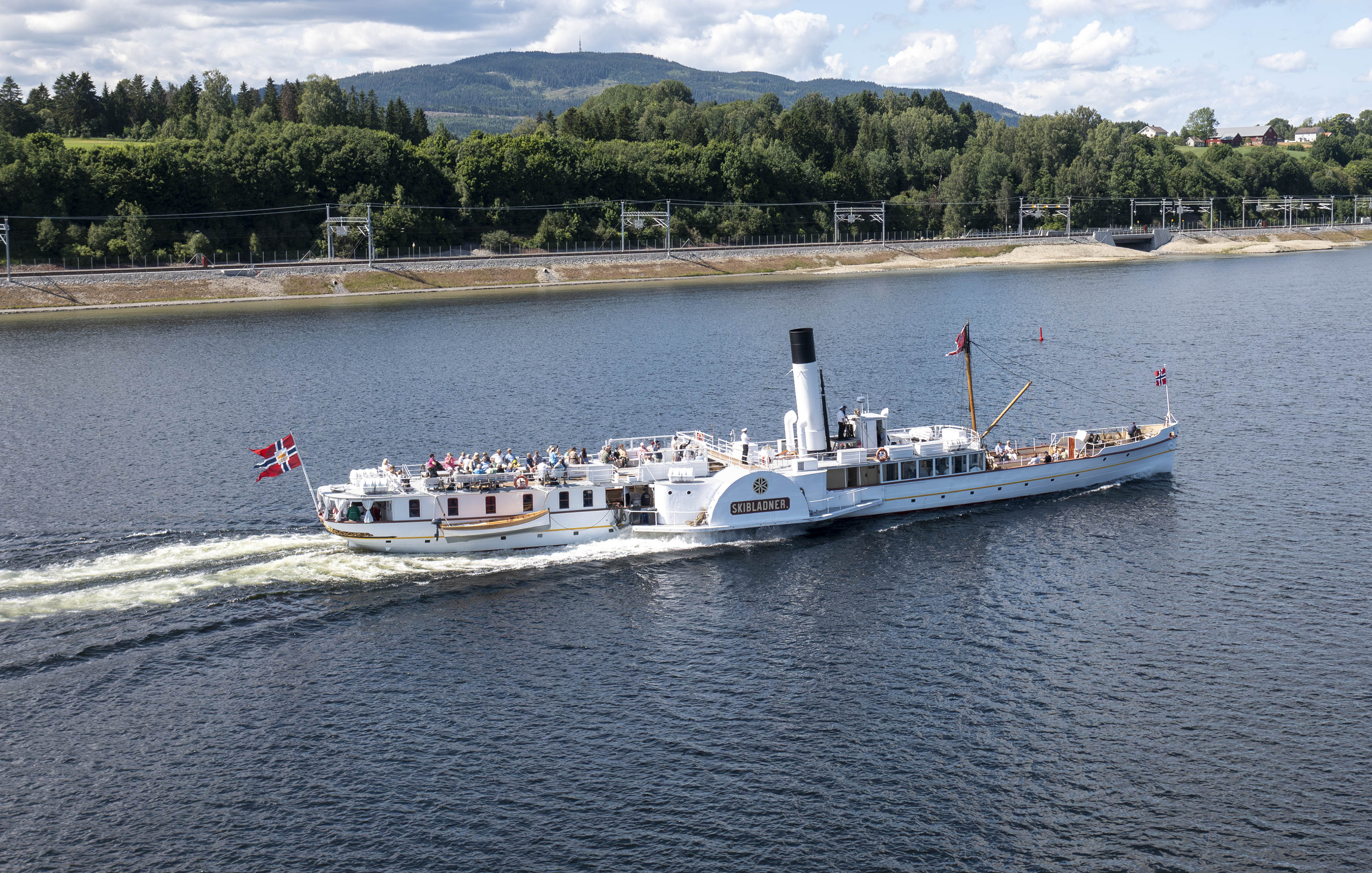 Skibladner på vei til Hamar