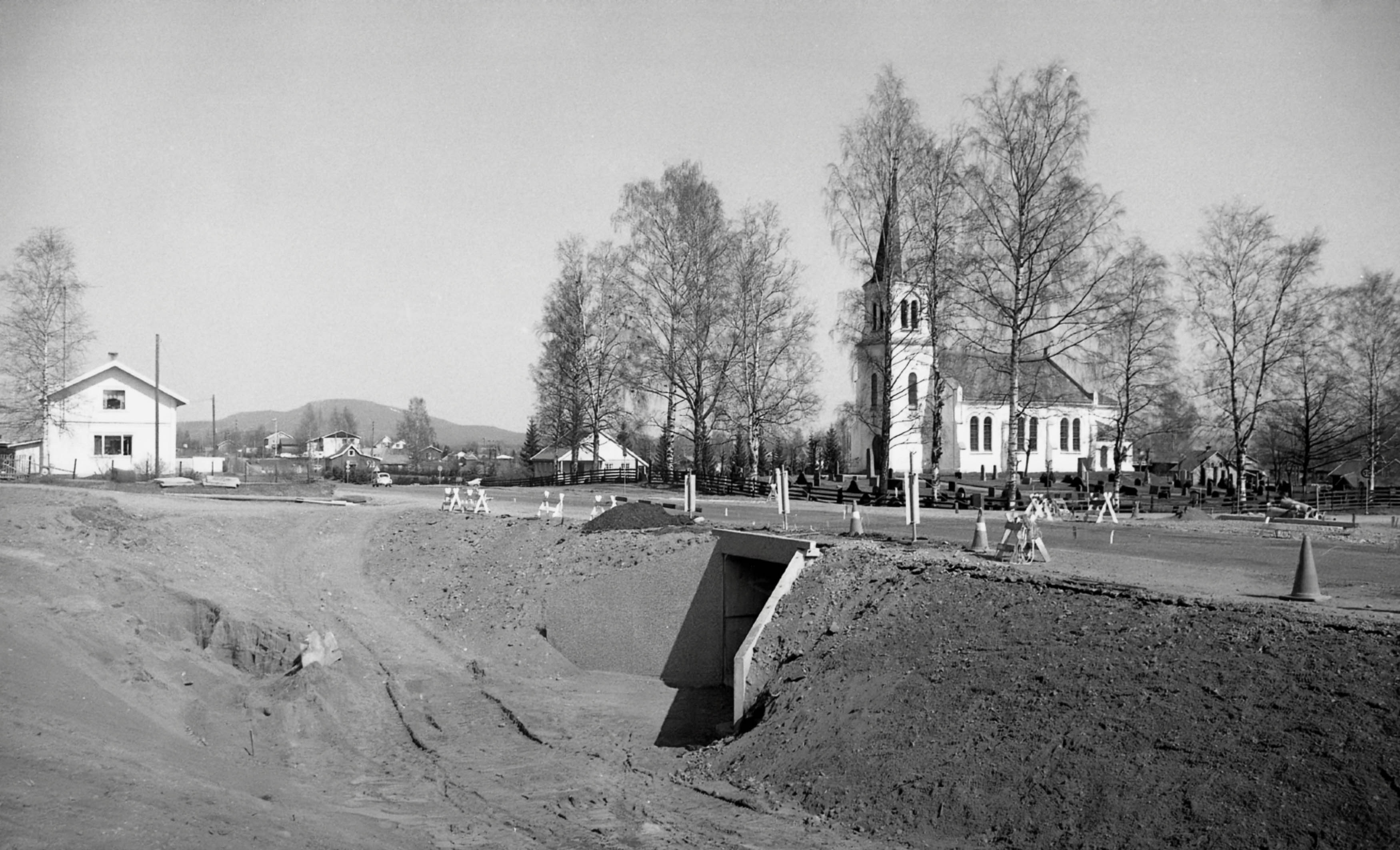 Undergangen ved Råholt kirke i april 1978 Undergangen ved Råholt kirke i april 1978
