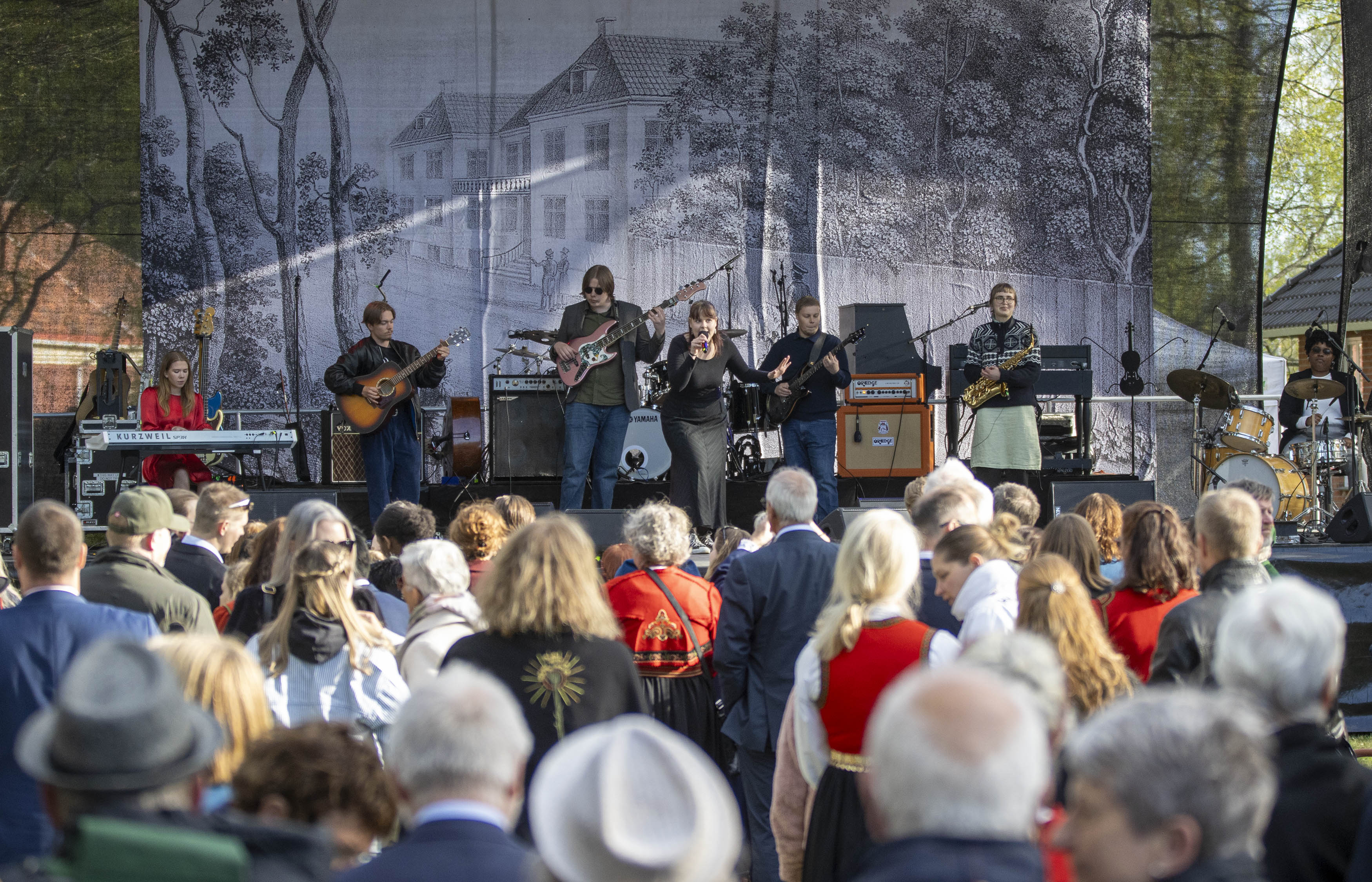 Det var mange som lot seg imponere av Andrea Lynn Sæle 17. mai Det var mange som lot seg imponere av Andrea Lynn Sæle 17. mai
