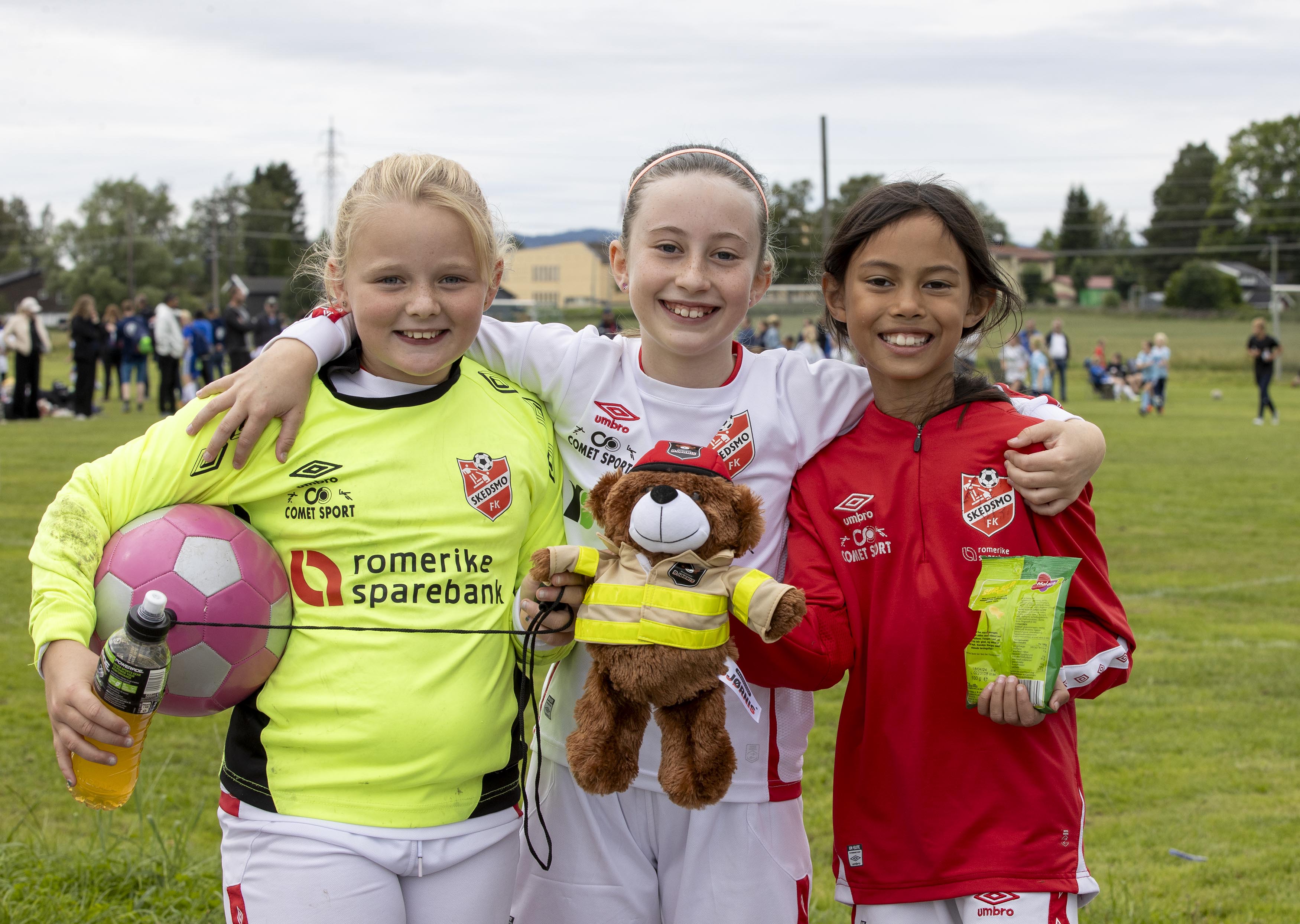 Lily Alva Herguth Vesth, Marielle Hestmann Bruland og Lilly Helen Myrvold