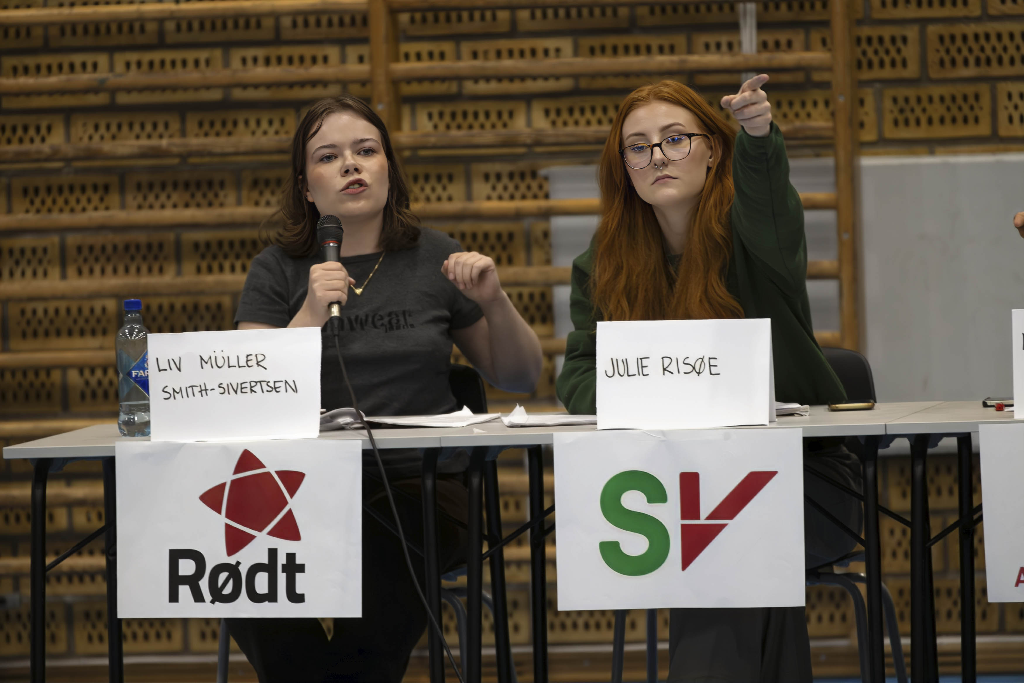 Liv Muller Smith-Sivertsen fra Rødt og Julie Risøe fra SV Liv Muller Smith-Sivertsen fra Rødt og Julie Risøe fra SV