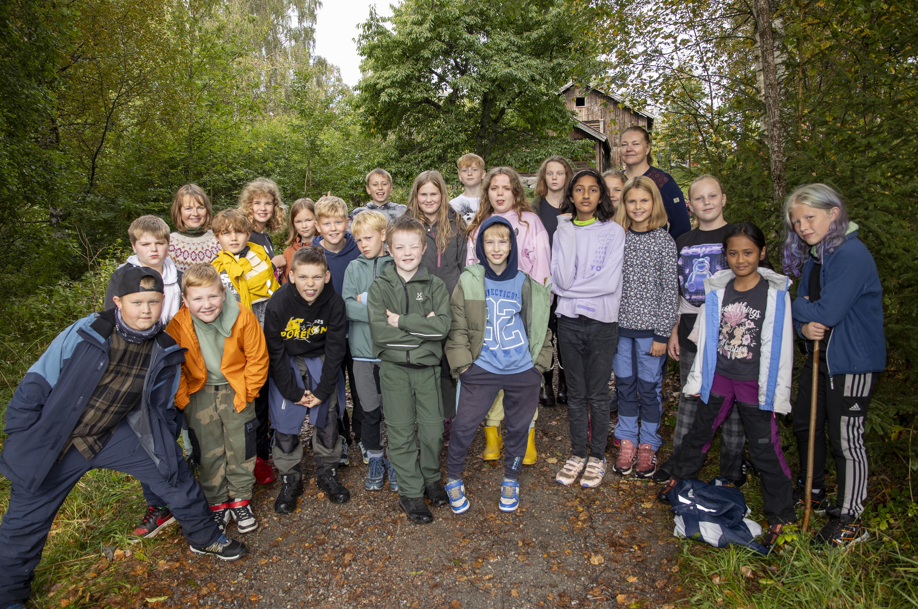 Elever fra 5. trinn på Feiring skole og 6. trinn på Langset skole hadde det hyggelig på Bygdetunet Elever fra 5. trinn på Feiring skole og 6. trinn på Langset skole hadde det hyggelig på Bygdetunet