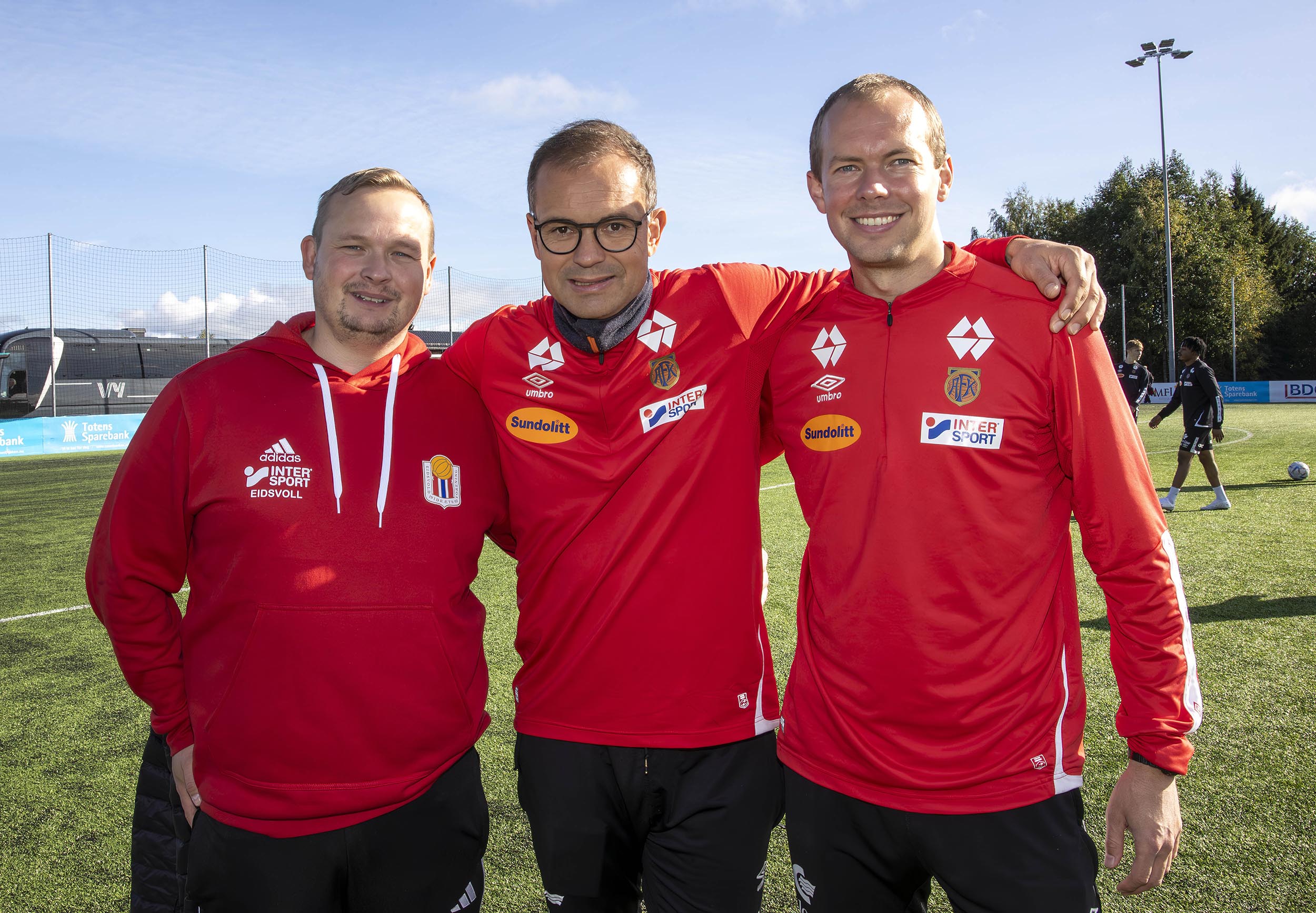 EIF-trener Roy Arne Berg sammen med Aalesunds hovedtrener Christian Johnsen og assistenttrener Kristoffer Lie EIF-trener Roy Arne Berg sammen med Aalesunds hovedtrener Christian Johnsen og assistenttrener Kristoffer Lie