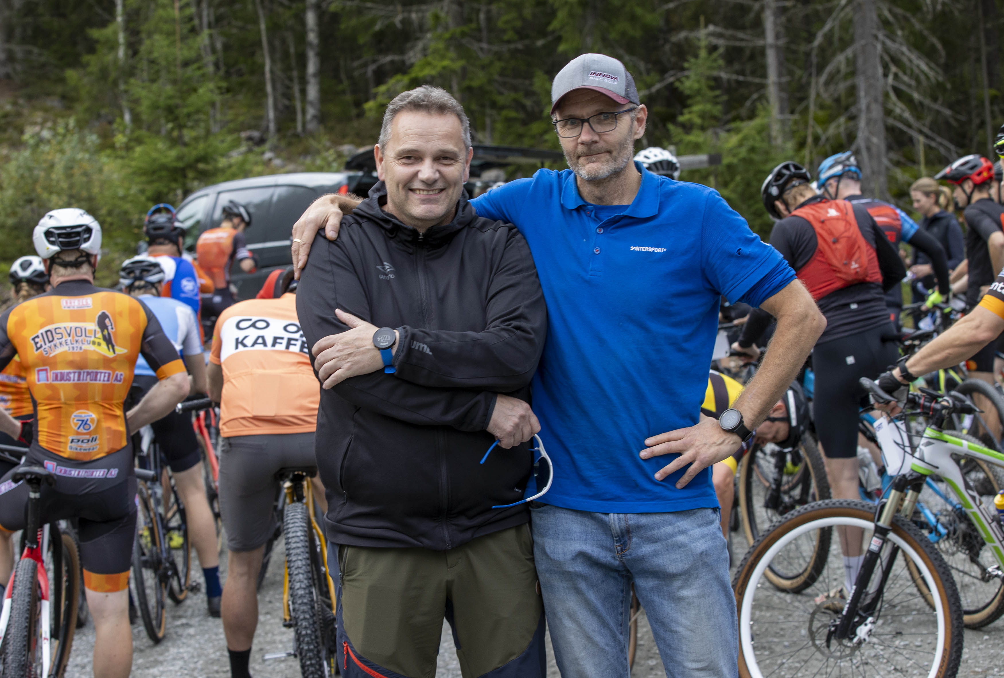 Sammen med Michael Cook er det Kyrre Innstøy og Per Inge Johnsen som står bak Mistbergrittet