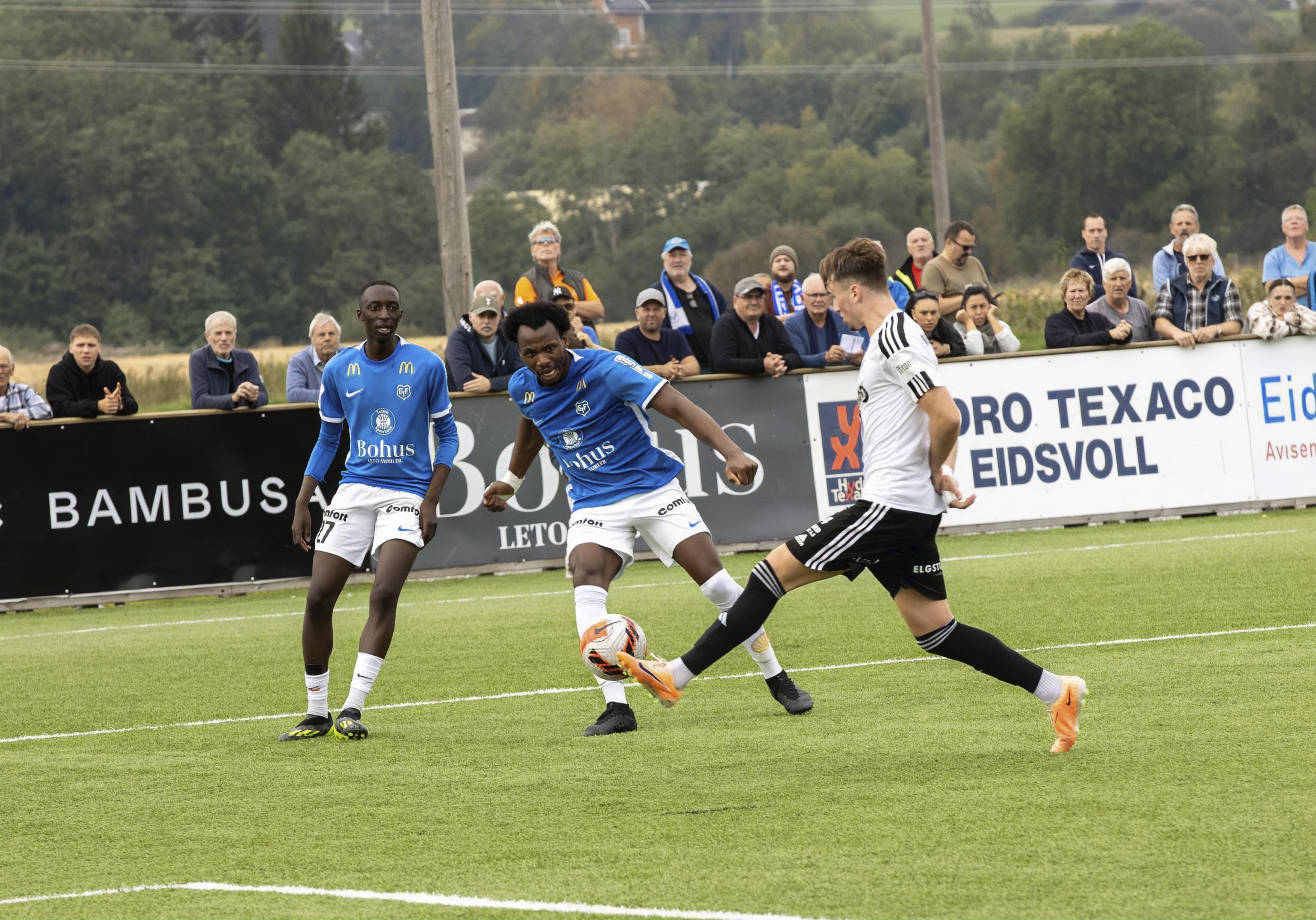 Driblesterke Kara Abdoulie Mai Bandeh og toppscorer Vital Curtis Kaba Driblesterke Kara Abdoulie Mai Bandeh og toppscorer Vital Curtis Kaba