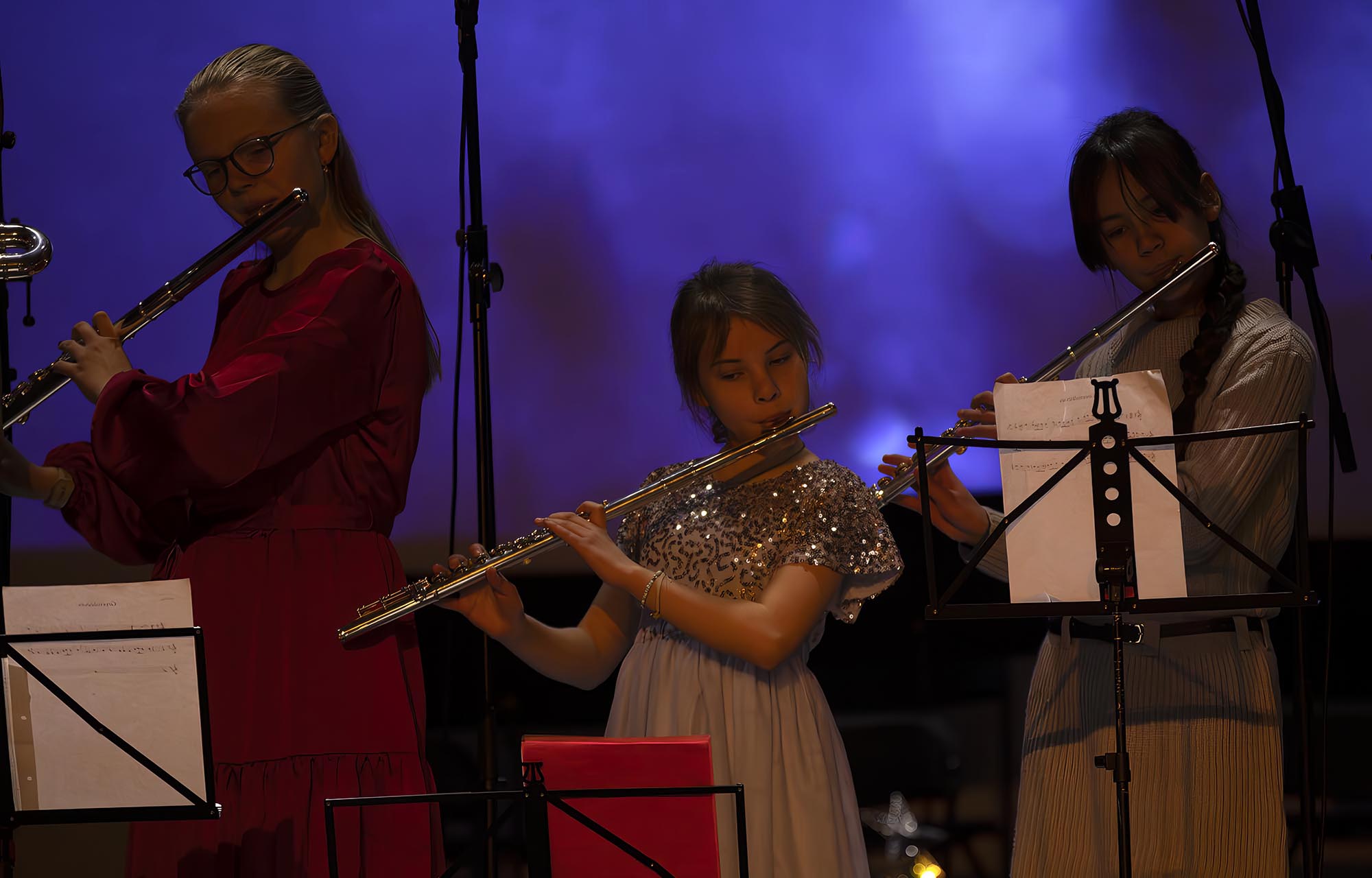 Unge fløytister fra kulturskolen under juleavslutningen i Panorama 8. desember