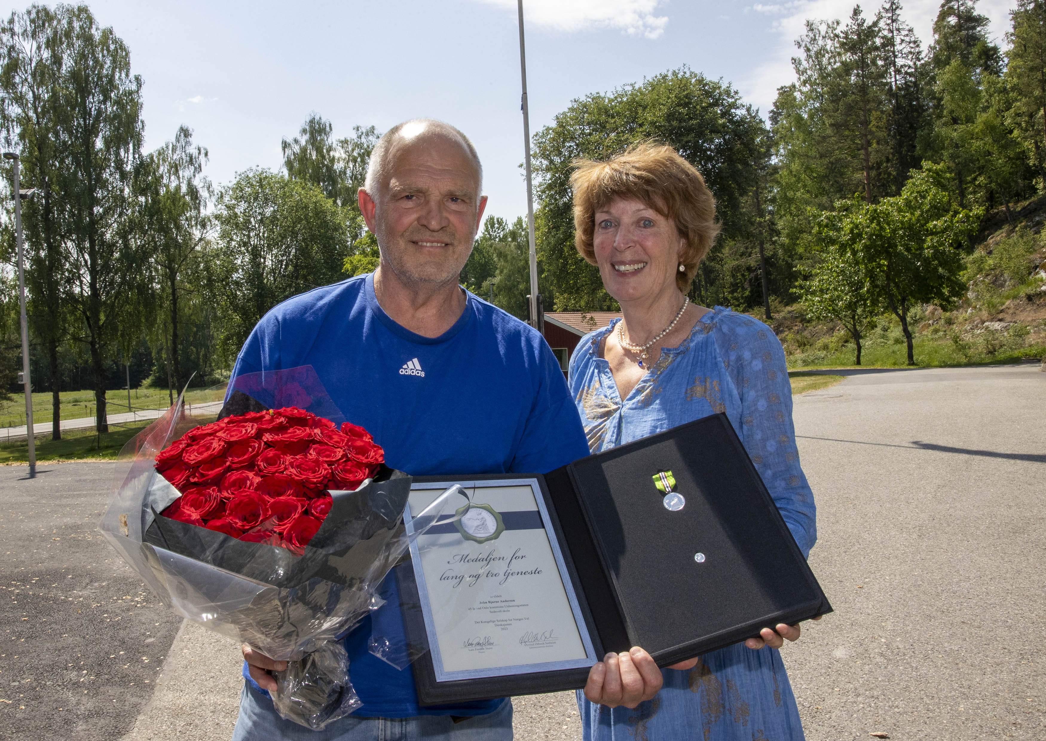 John Bjarne takker av etter 45 år: - Han har en elendig humor!