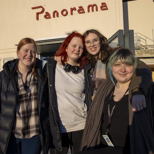 Klare for eidsvolls aller første Cosplay convention: - Det blir spennende og fargerikt!