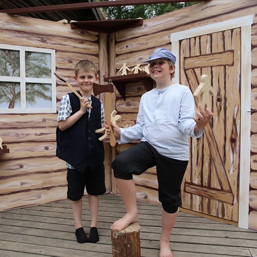 Emil skal gjøre hyss på Bygdetunet