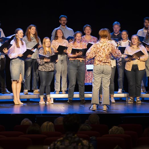 Korfolkets festaften i Panorama: - For et nivå vi har på korene her i bygda!