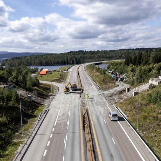 Står vakt ved Sundbyvegen bru: - Jeg har blitt kalt både idiot og svenskejævel