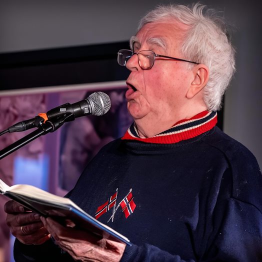 Jan Erik Vold leser 10.000 m dikt på Minne Gård