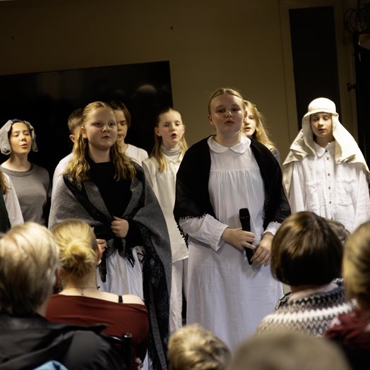 Fra Josef og Maria til DumDum Boys - en AI-variant av juleevangeliet