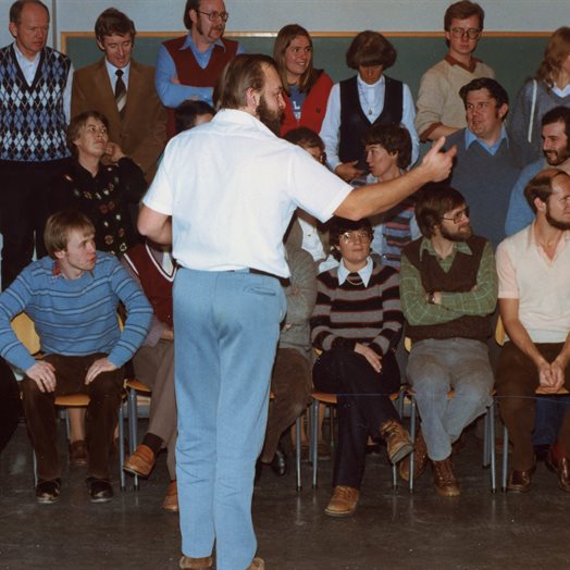 Invitert: - Å spenne buen for høyt