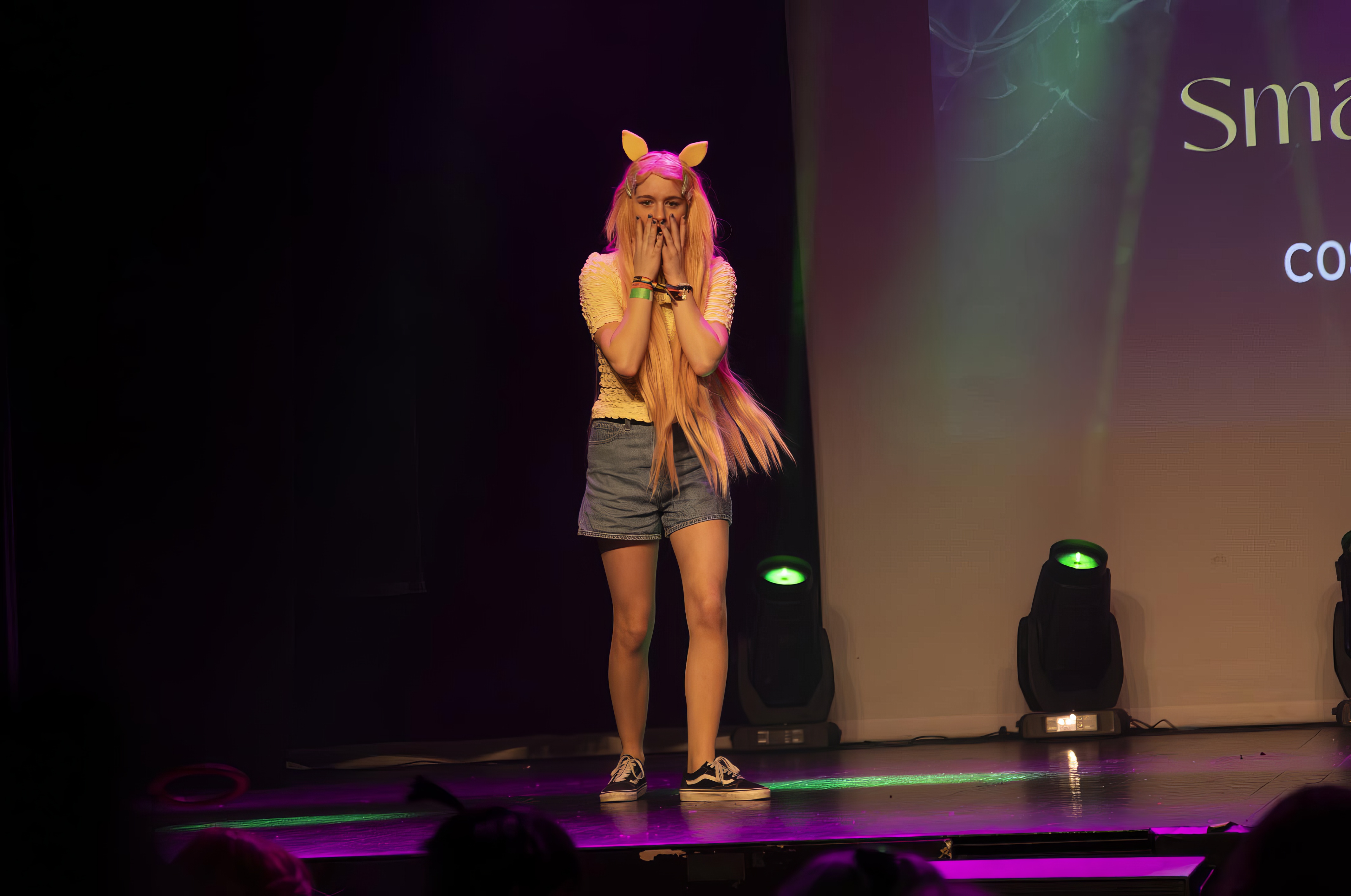 Beskjeden og sjenert på scenen i Panorama: Fluttershy fra 'My Little Pony'-universet levde opp til navnet sitt