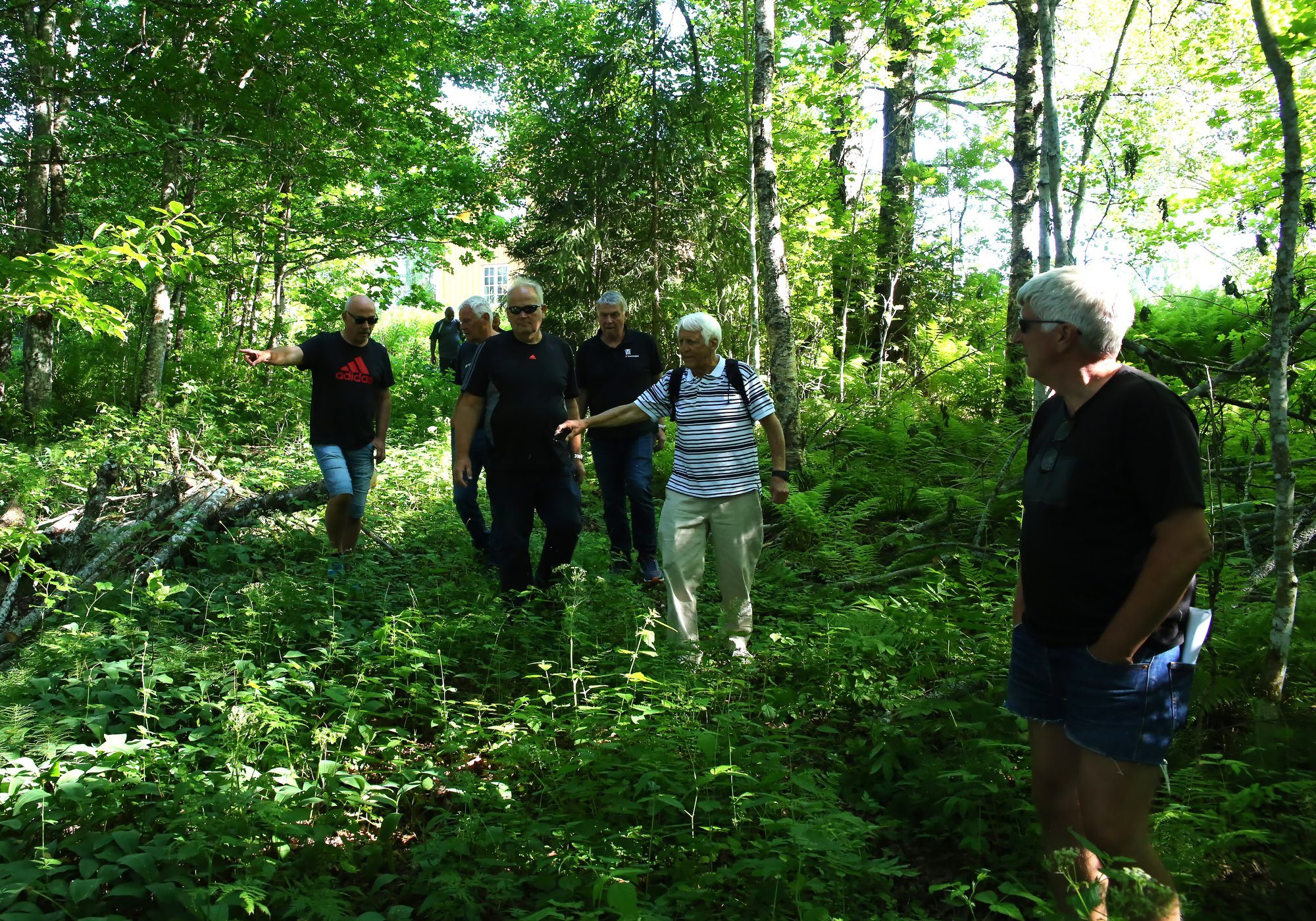 Tormod Knutsen med omvisning på Bergermoen i 2017 Tormod Knutsen med omvisning på Bergermoen i 2017
