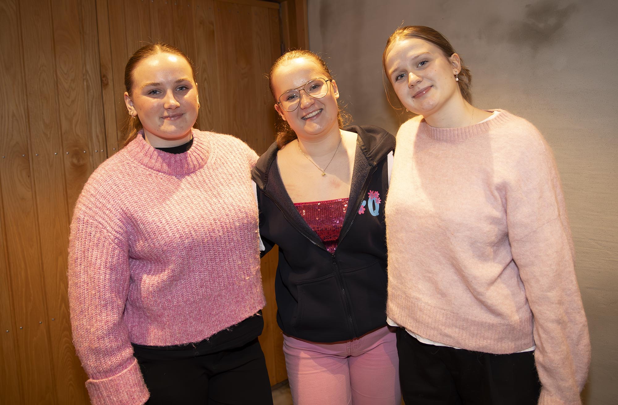 Travle russejenter: Fra venstre Andrine B. Wangen, Martine Ottem-Holmsten og Nathalie Slommerud