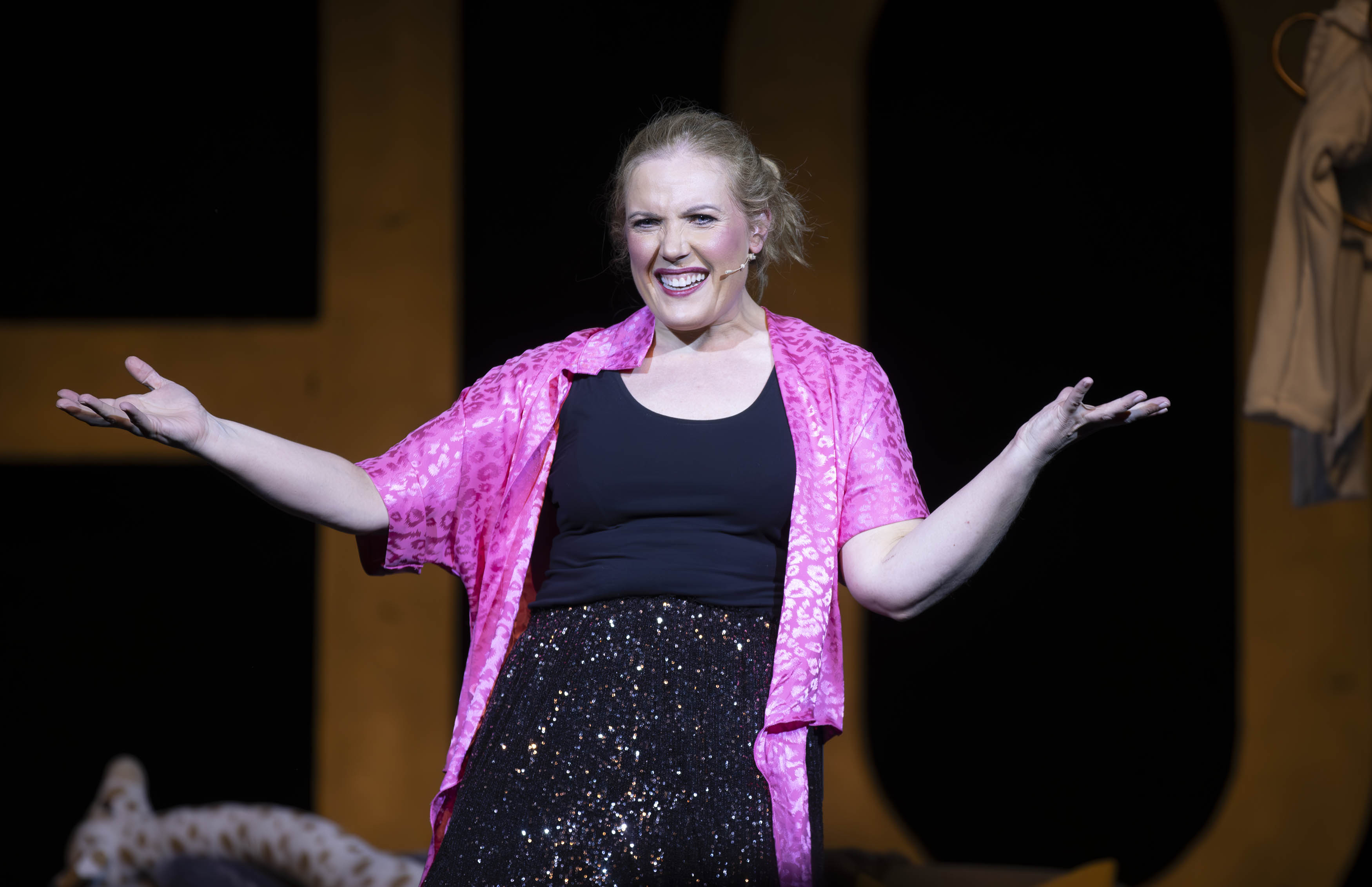 Nostalgisk 40-årskrise med Ann Kristin Sætre Mostue