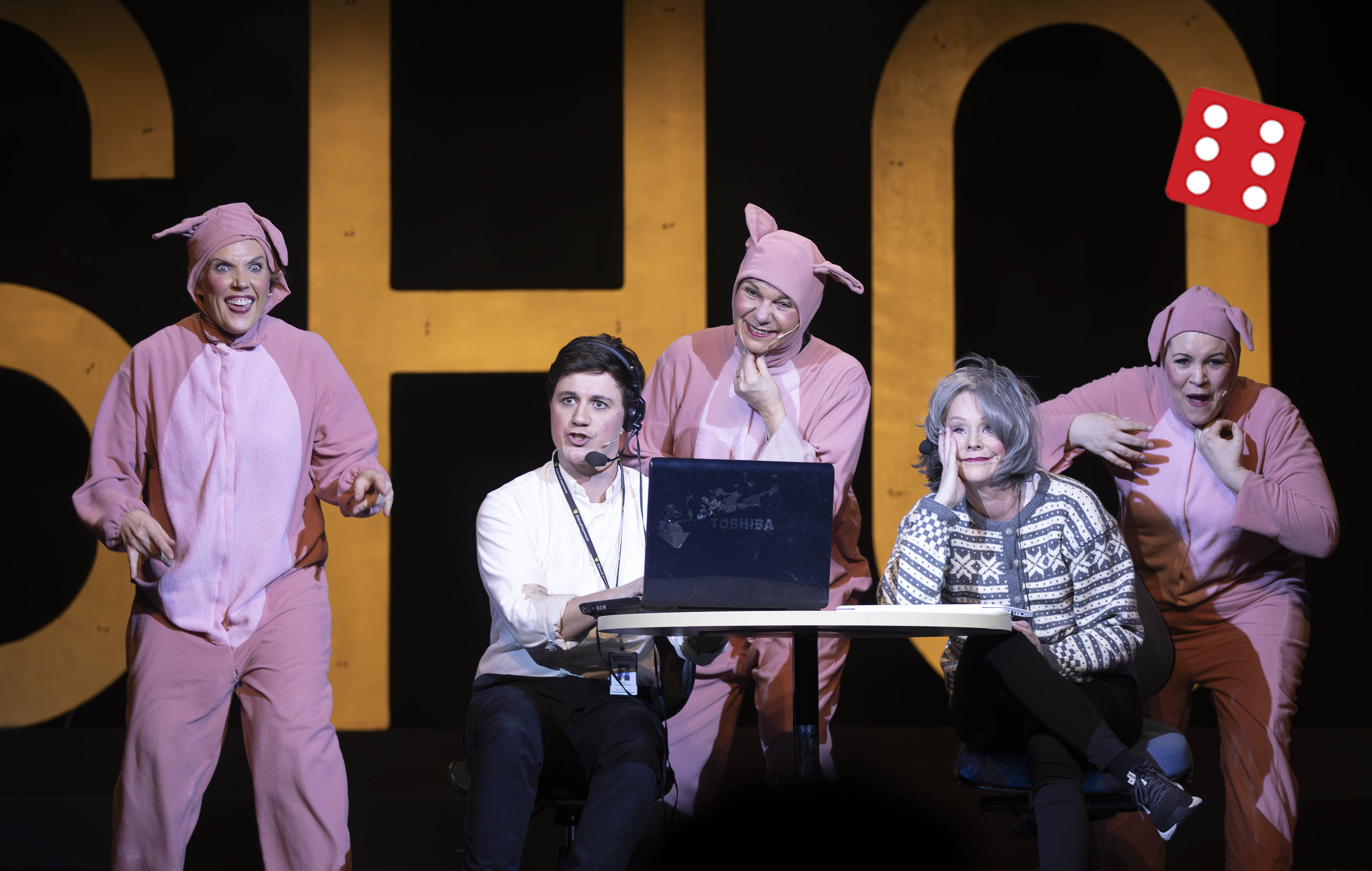 EidsvollPuls gir terningkast seks til Eidsvoll Amatørteater