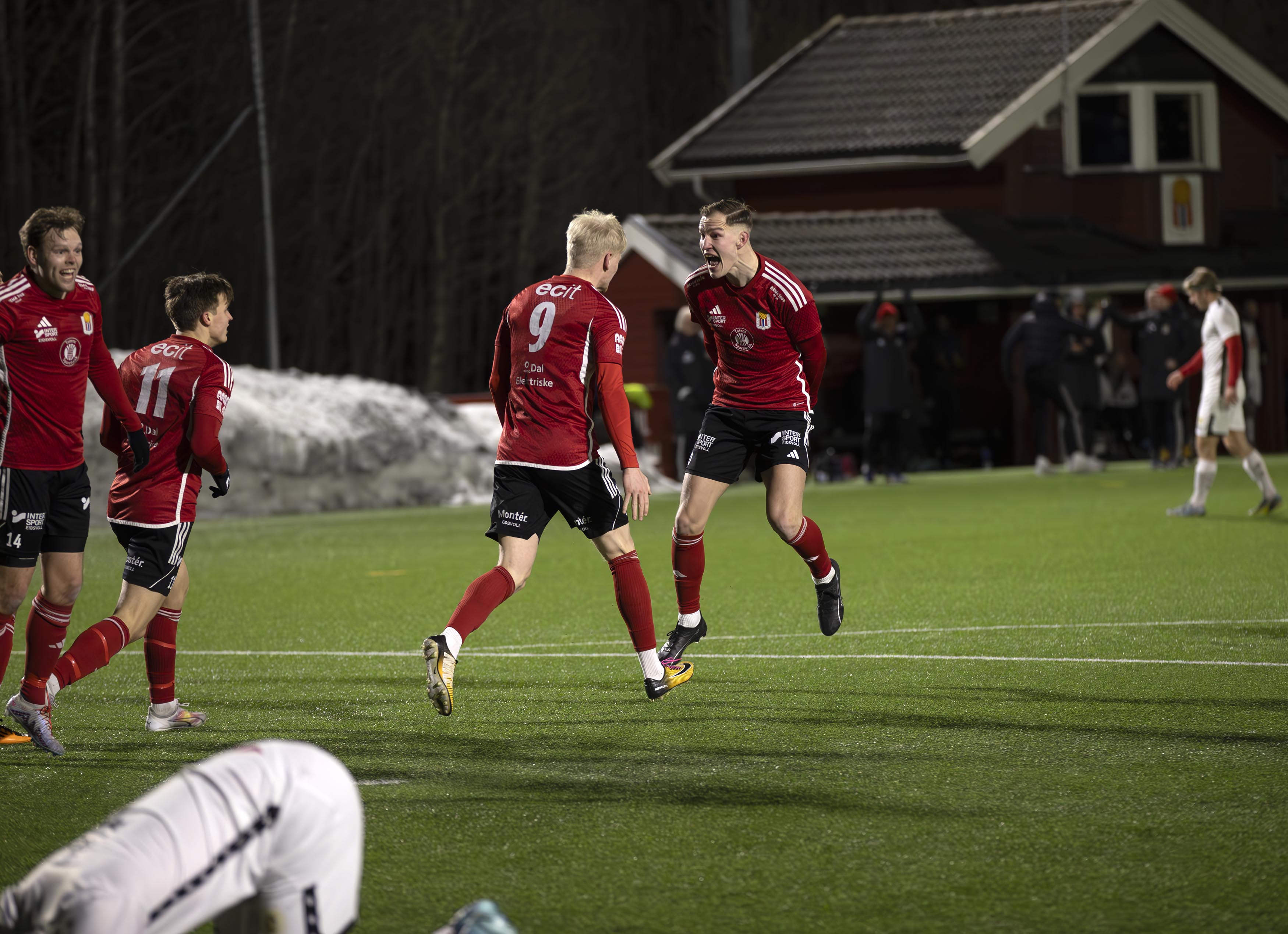 Så glad blir man for seier i serieåpningen