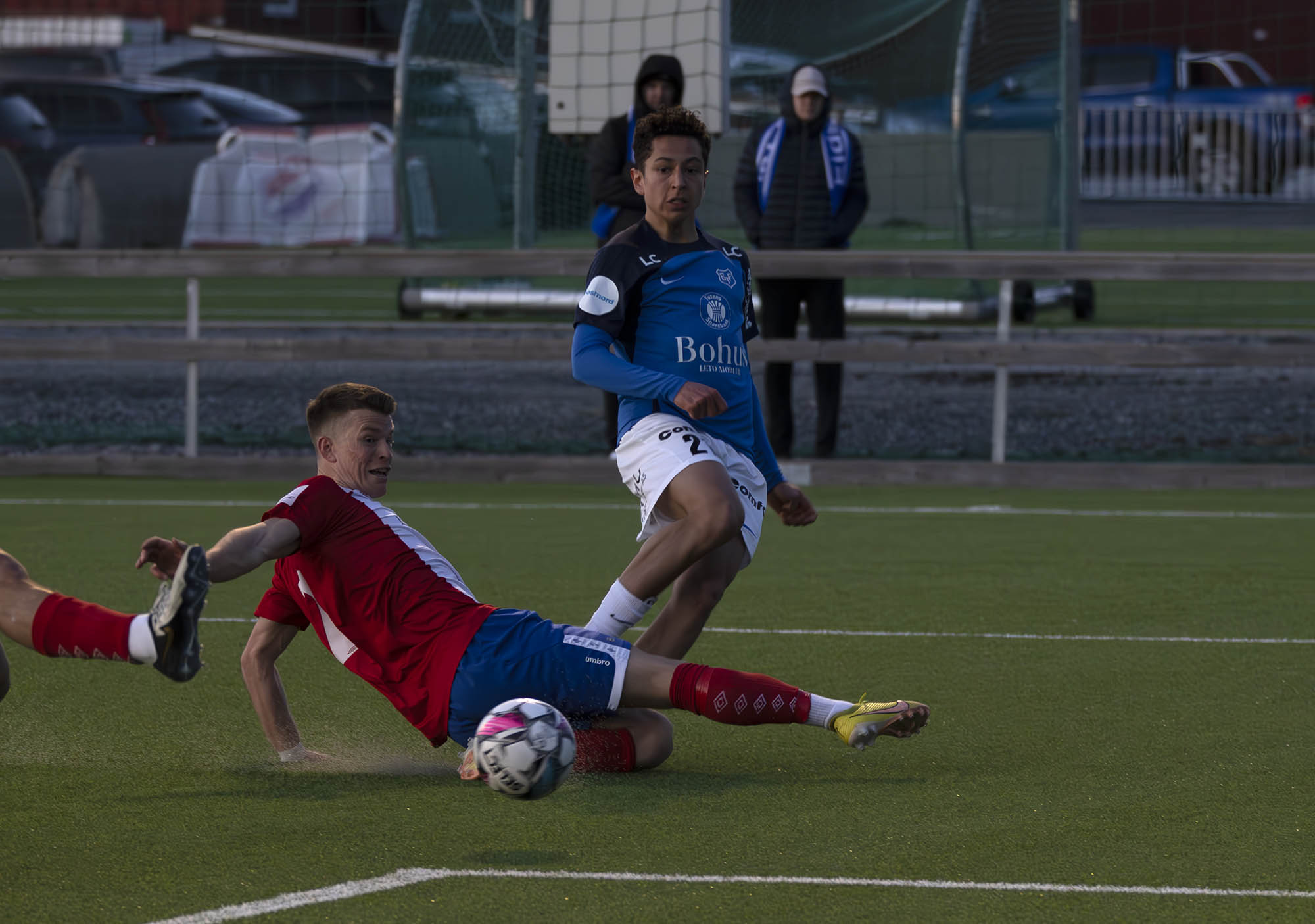 Elias Benjaminsen var veldig aktiv på venstrekanten Elias Benjaminsen var veldig aktiv på venstrekanten