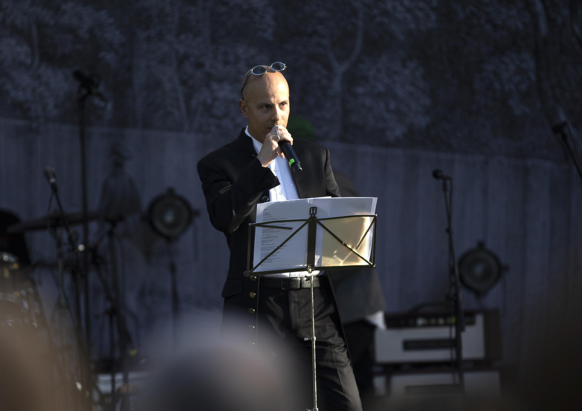 Hovedtaler under kveldsarrangementet ved Eidsvollsbygningen 17. mai 2024 var Magdi Ytreeide Abdelmaguid fra Karpe