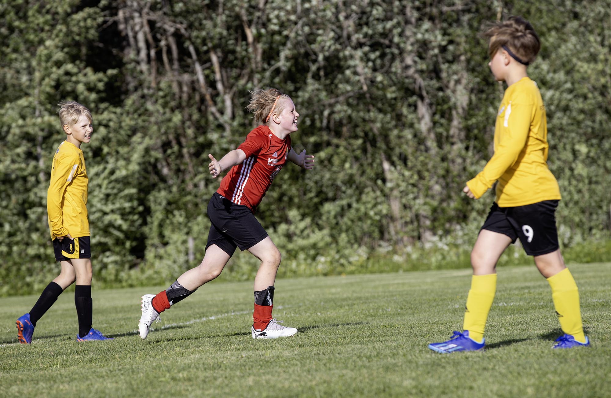 Akkurat her er EIFs Nicolai Tajet verdens beste fotballspiller - uten tvil!