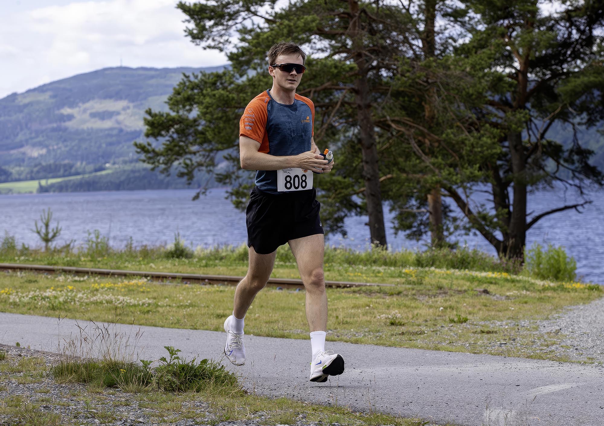 Jonas Munch Wahl fra Bjørndal Oslo kom seg under den magiske grensen på tre timer på maraton