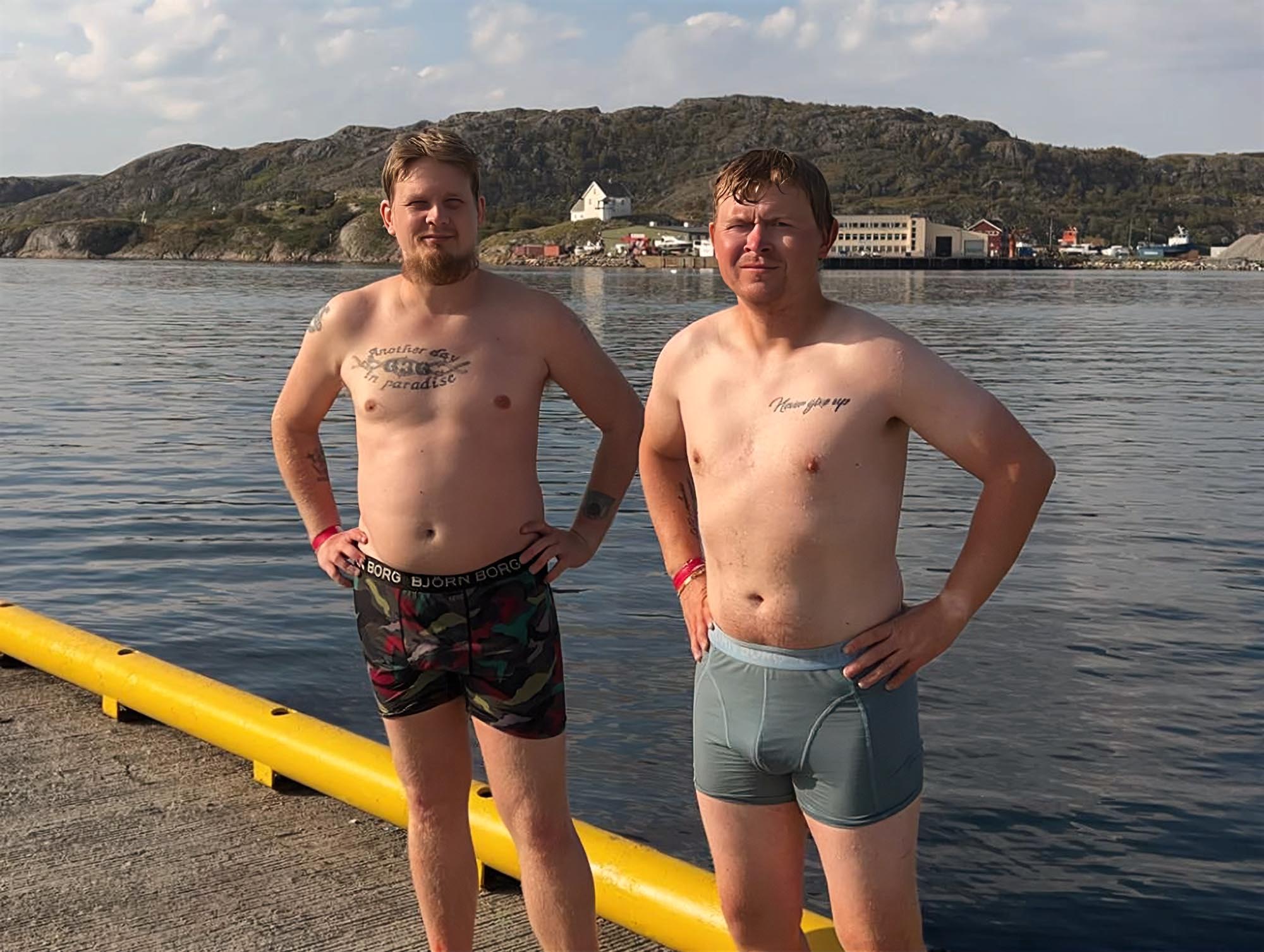 Trenerduoen Vedran Arne Christian Wulff Karlstad og Bjørn Lian måtte teste ut saltvannet i Bodø