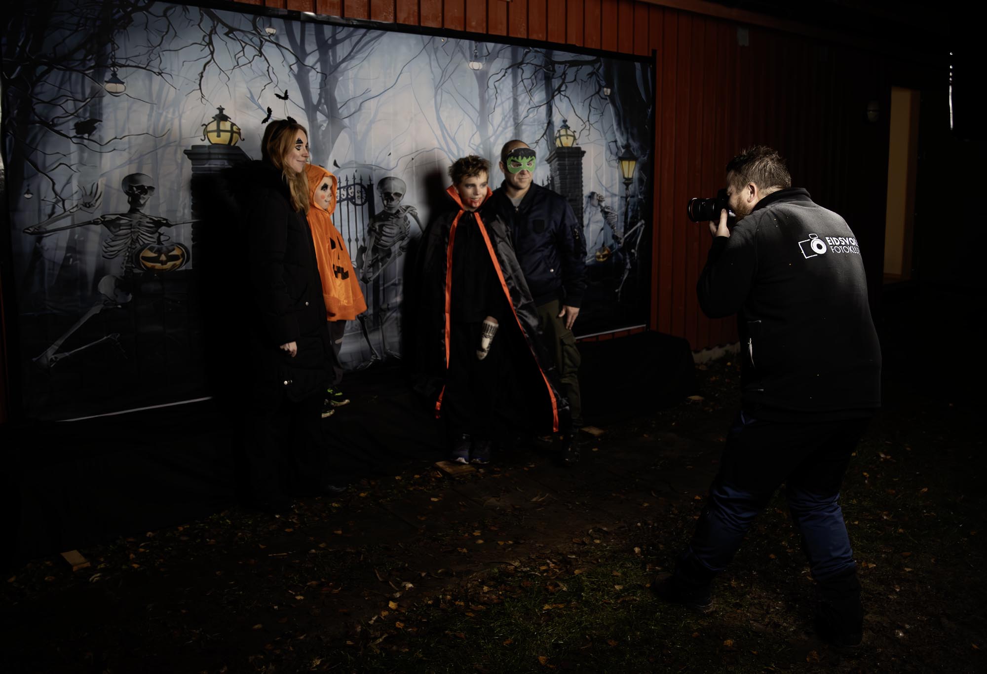 Eidsvoll Fotoklubb og Thor Even Skjølås hadde tilbud om gratis fotografering