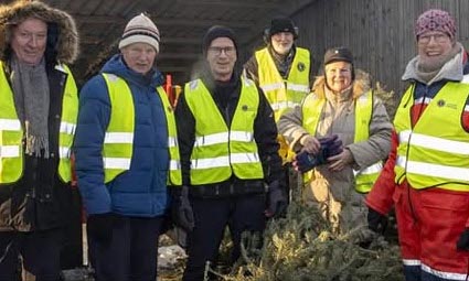 Juletreinnsamling: - Det er et Kinderegg for oss