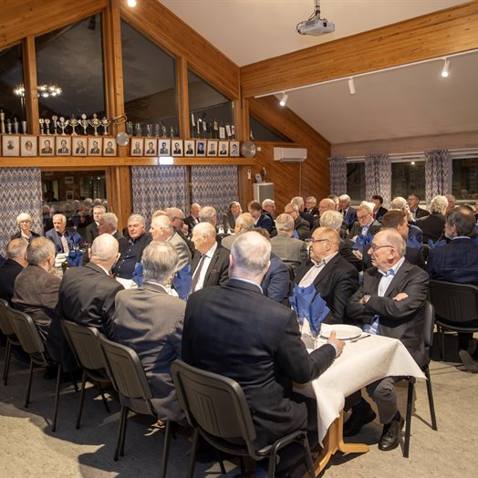 Same procedure as 1881: - Det er viktig å holde på tradisjonene