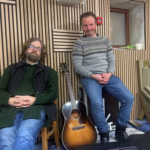 På Minne: Morten og Einar synger viser