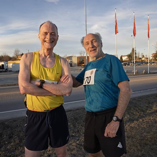 En 75-åring og en 68-åring løp om kapp: - Dette var hardt, men veldig artig