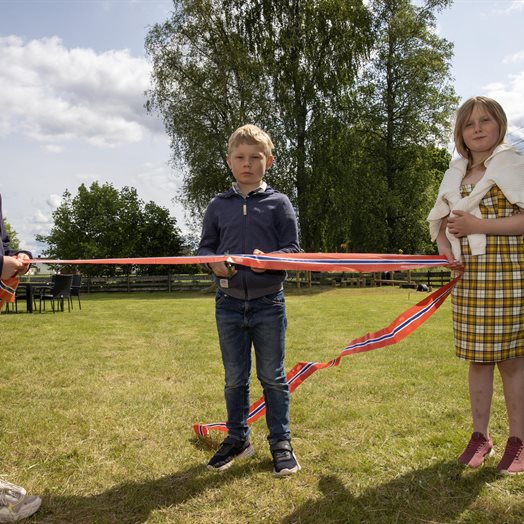 Limet i grenda - Dokken Vel 75 år