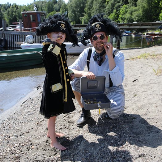 Splitte mine bramseil - Sjørøverne har kastet loss!