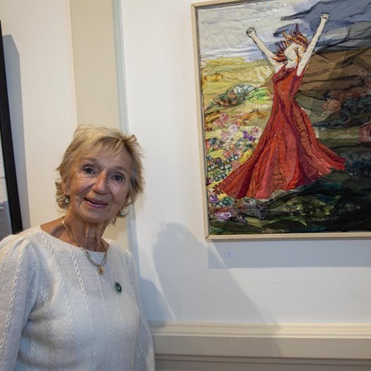 78 år gamle Elen med utstilling på Festiviteten: - Det er veldig skummelt!