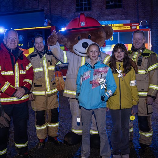 Refleksdagen markert for 5. gang i Eidsvoll: - Det er tøft å bruke refleks