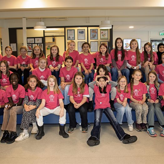 Vellykket Girl Tech Fest i Eidsvoll: - Det var som å være en ekte forsker!