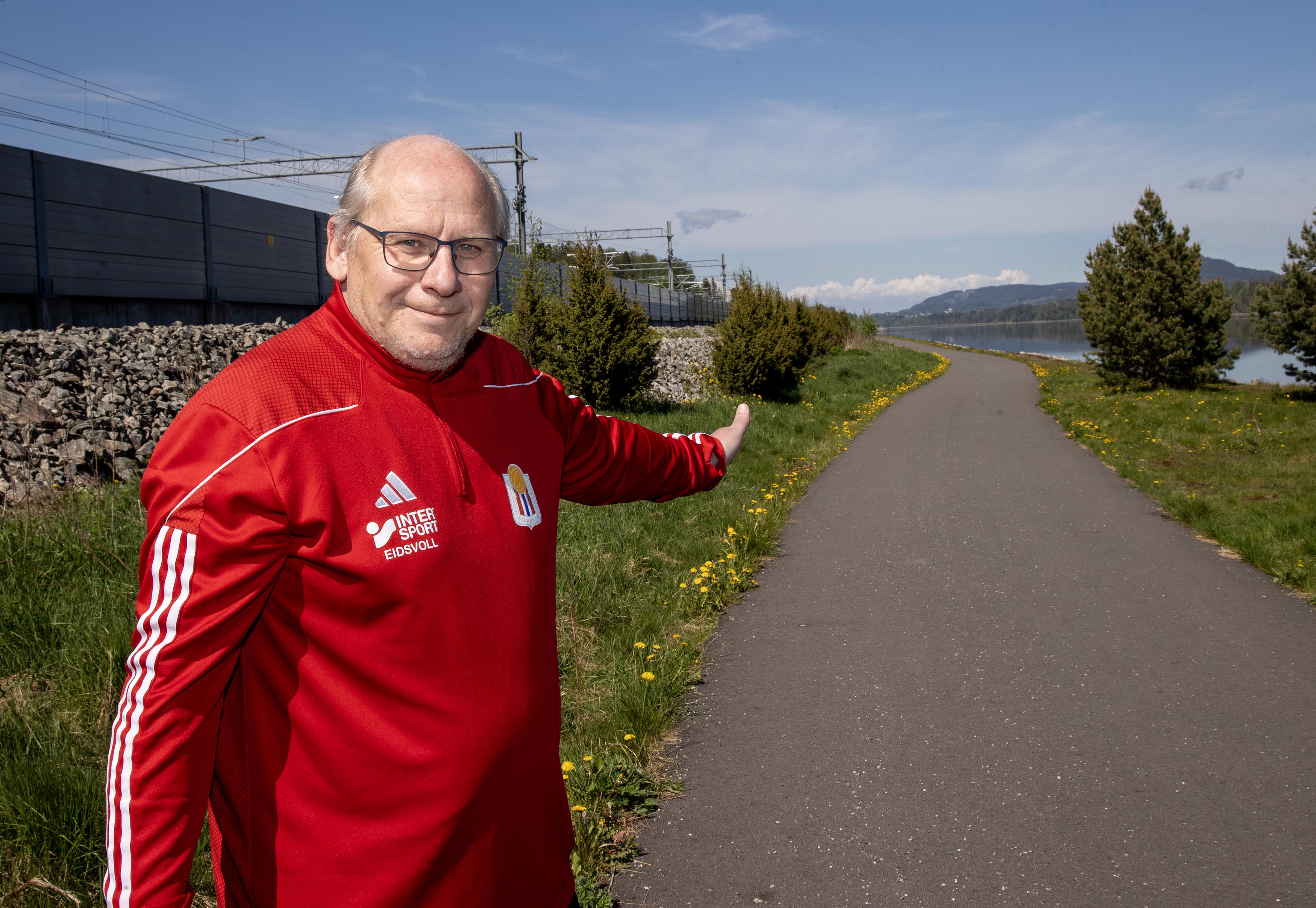 Daglig leder i EIF Fotball Roger Halberg ønsker velkommen til Vormaløpet 15. juni 2025 Daglig leder i EIF Fotball Roger Halberg ønsker velkommen til Vormaløpet 15. juni 2025