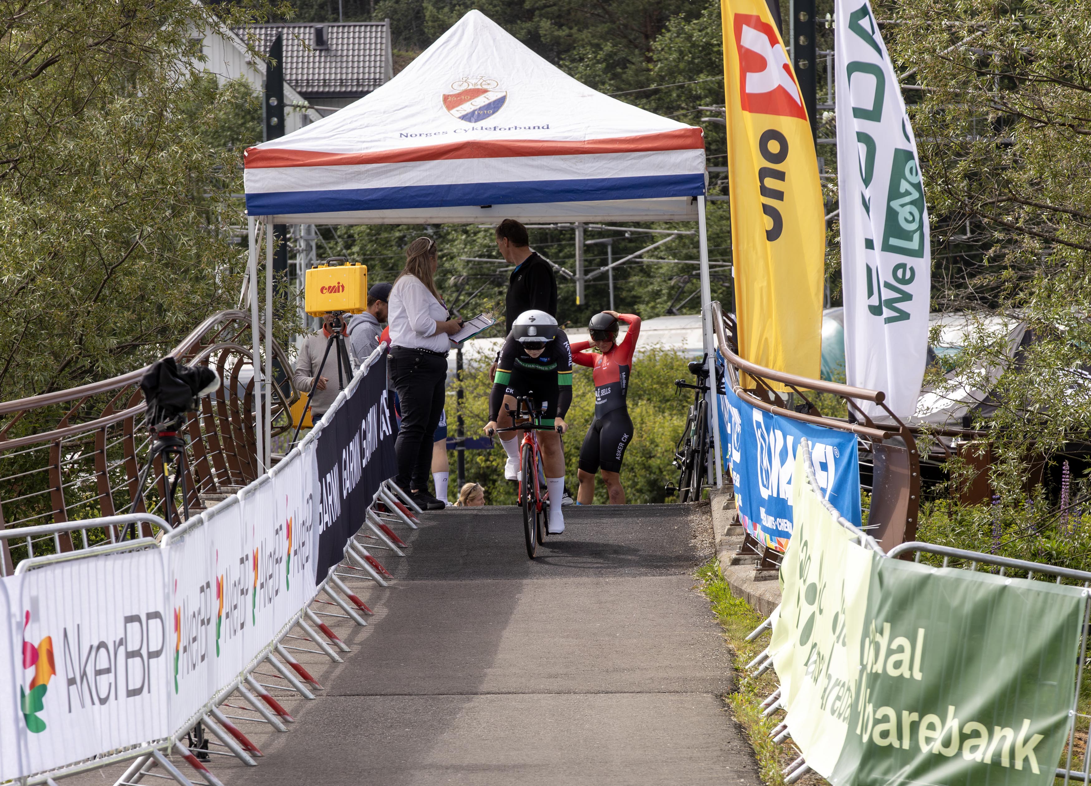 Historisk - 17 år gamle Amalie Strømdahl Jørgensen fra Kjelsås og Lillehammer CK var først ut fra start under NM Historisk - 17 år gamle Amalie Strømdahl Jørgensen fra Kjelsås og Lillehammer CK var først ut fra start under NM