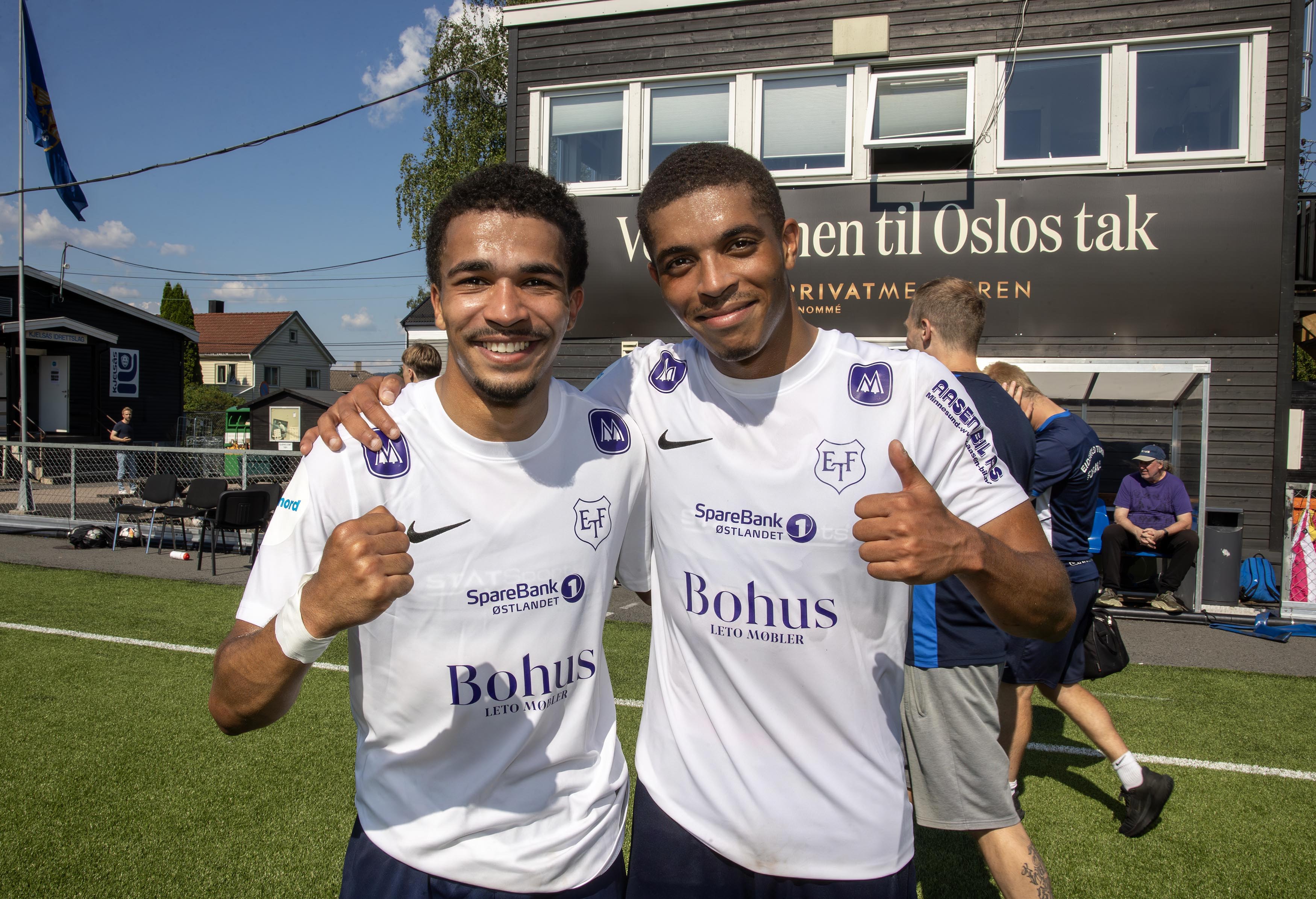 - Det har aldri skjedd før at vi har scoret i samme kamp, sier brødrene Benedict og Christopher Notoane